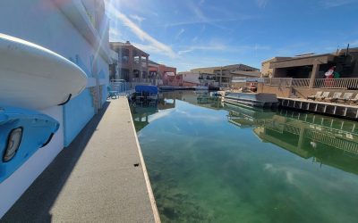 JT’s on the Keys is the Place for Waterfront Rooms in Parker, AZ